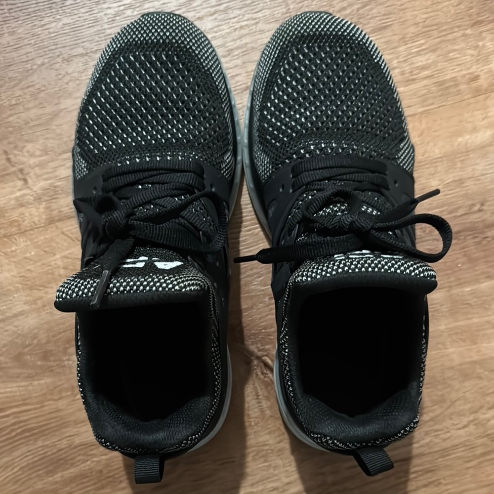 APL Black Sneakers Lightweight Mesh Design